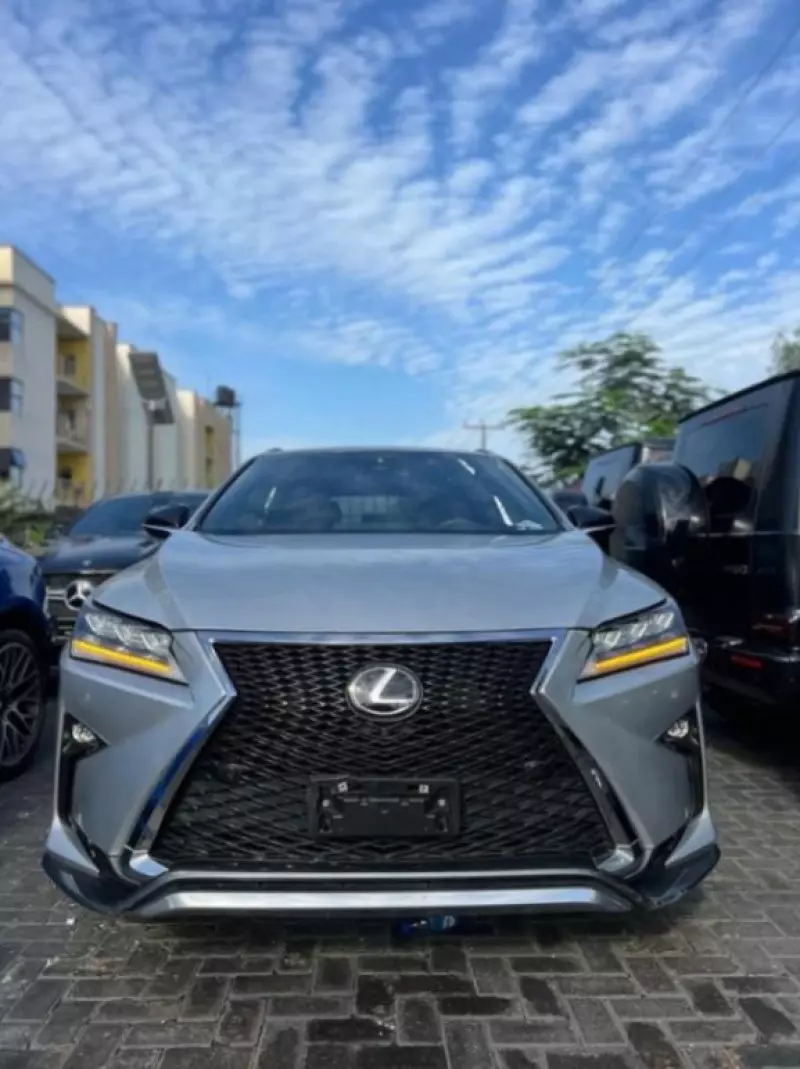 Lexus RX   - 2018