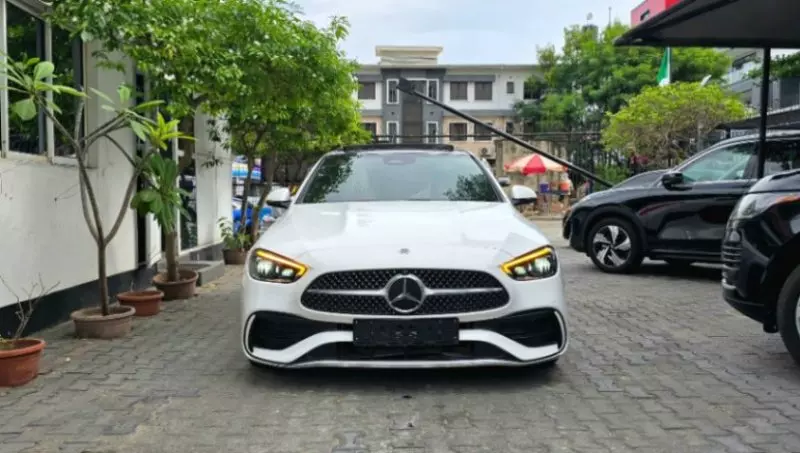 Mercedes-Benz C 300   - 2023