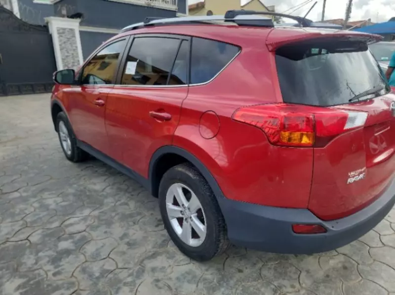 Toyota RAV 4 - 2013