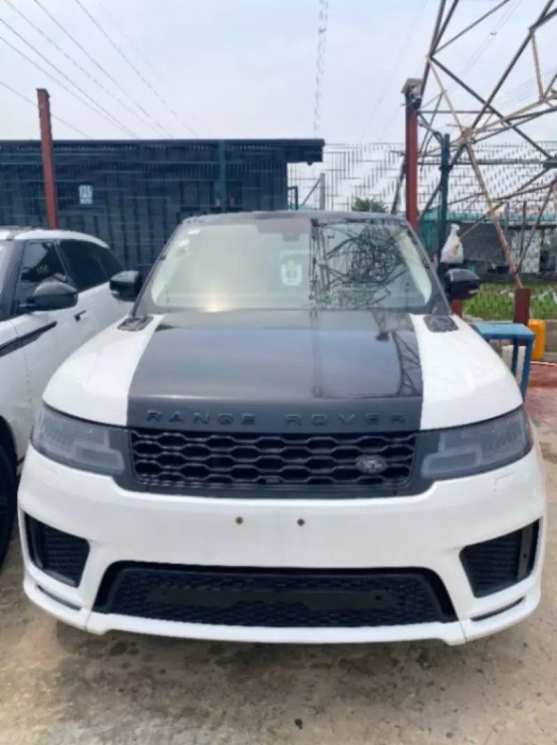 Land Rover Range Rover Sport   - 2015