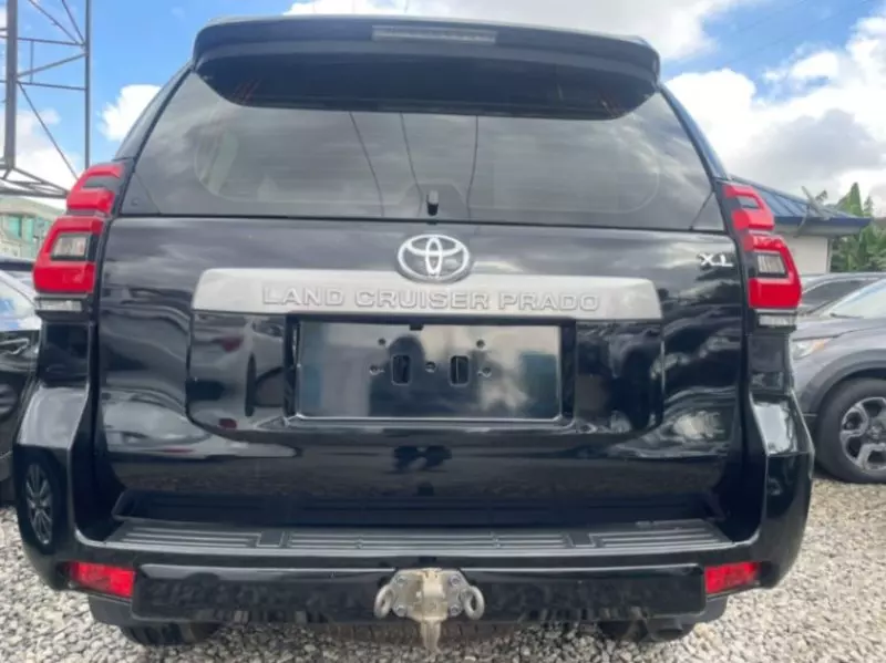 TOYOTA Landcruiser Prado - 2023