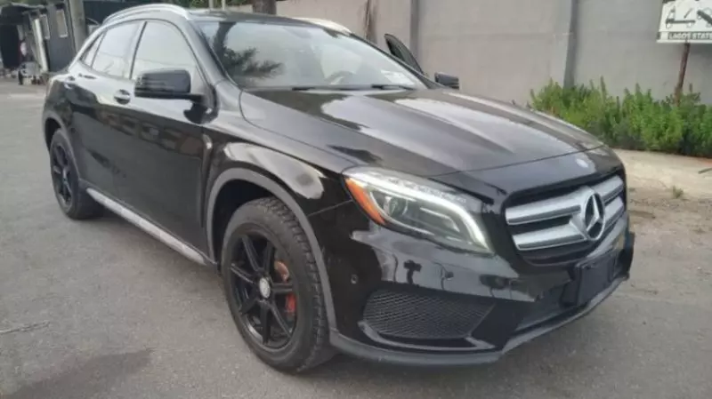 Mercedes-Benz GLA-Class   - 2015
