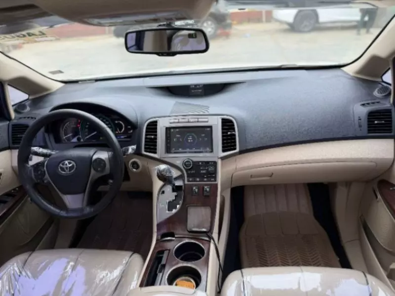 TOYOTA Venza   - 2013