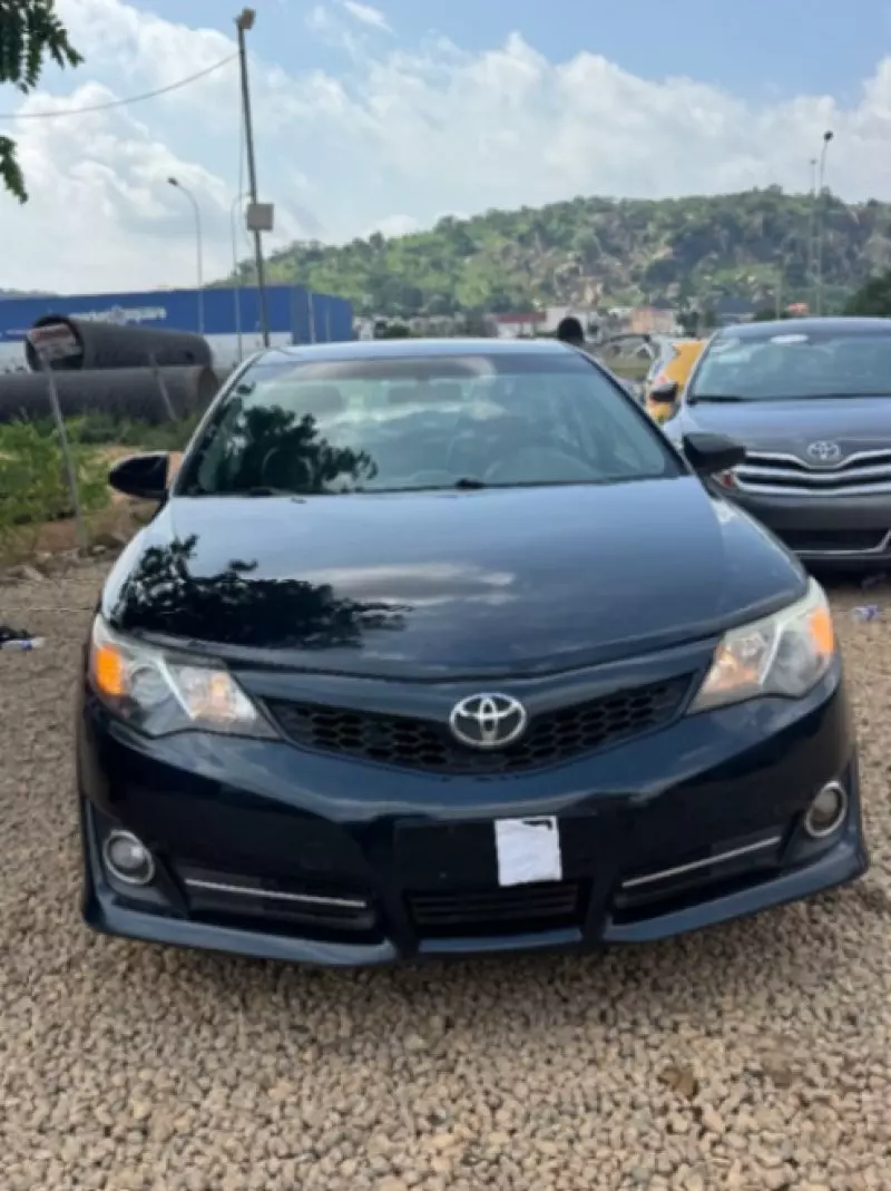 TOYOTA Camry   - 2014