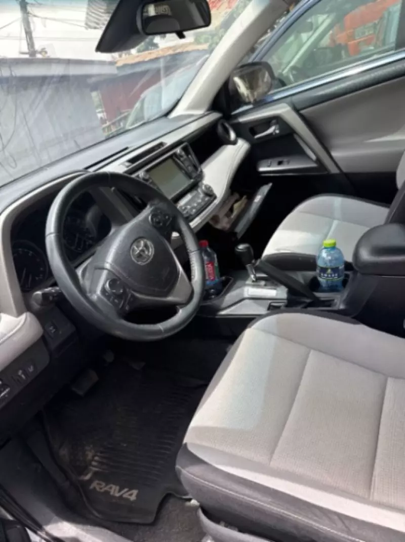 Toyota RAV 4   - 2017