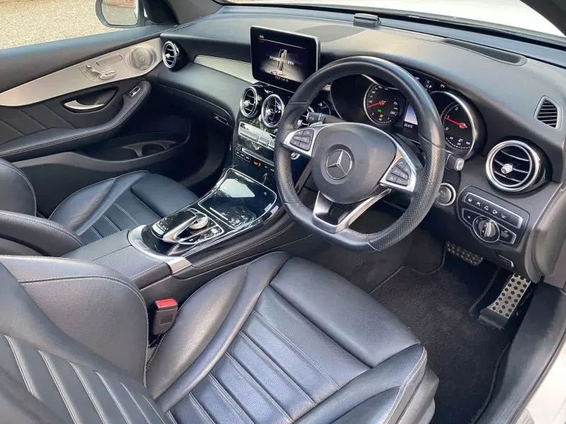 Mercedes-Benz GLC 220   - 2019