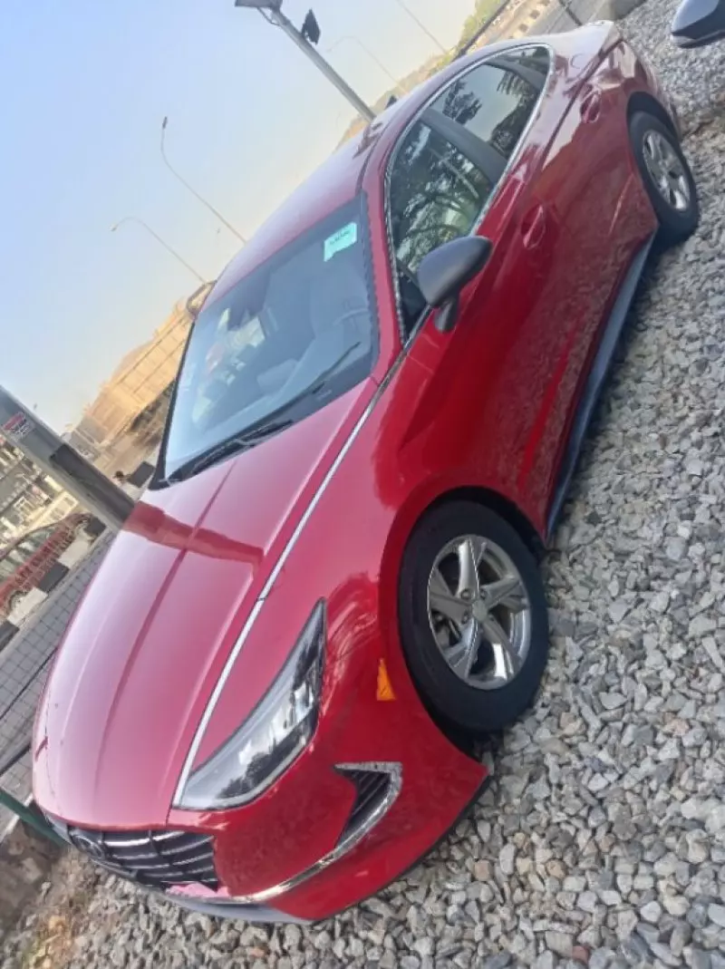 Hyundai Sonata   - 2021