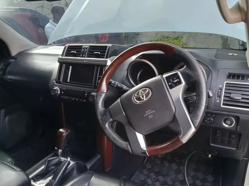 Toyota Landcruiser Prado   - 2014