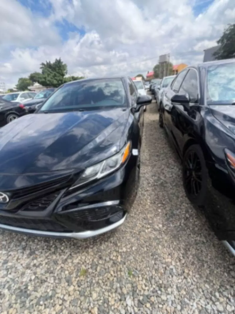 TOYOTA Camry   - 2018