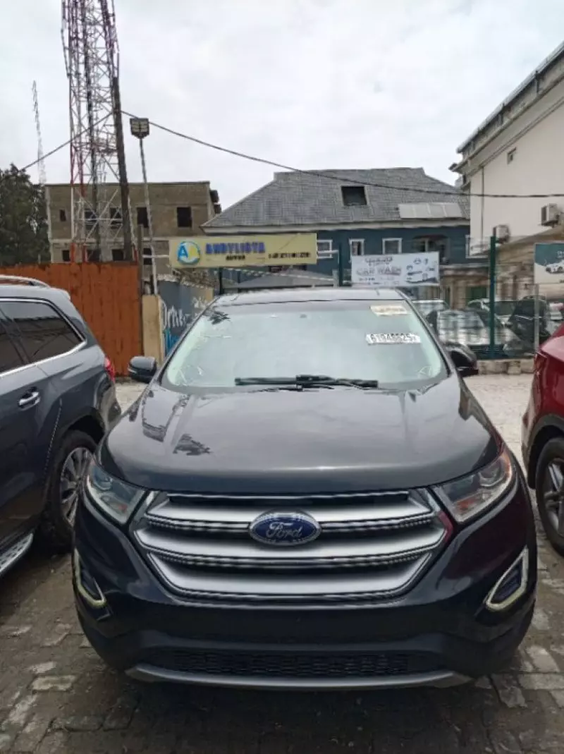 Ford Edge   - 2015