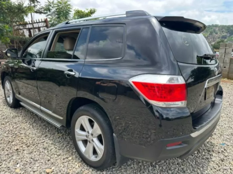 TOYOTA Highlander   - 2013