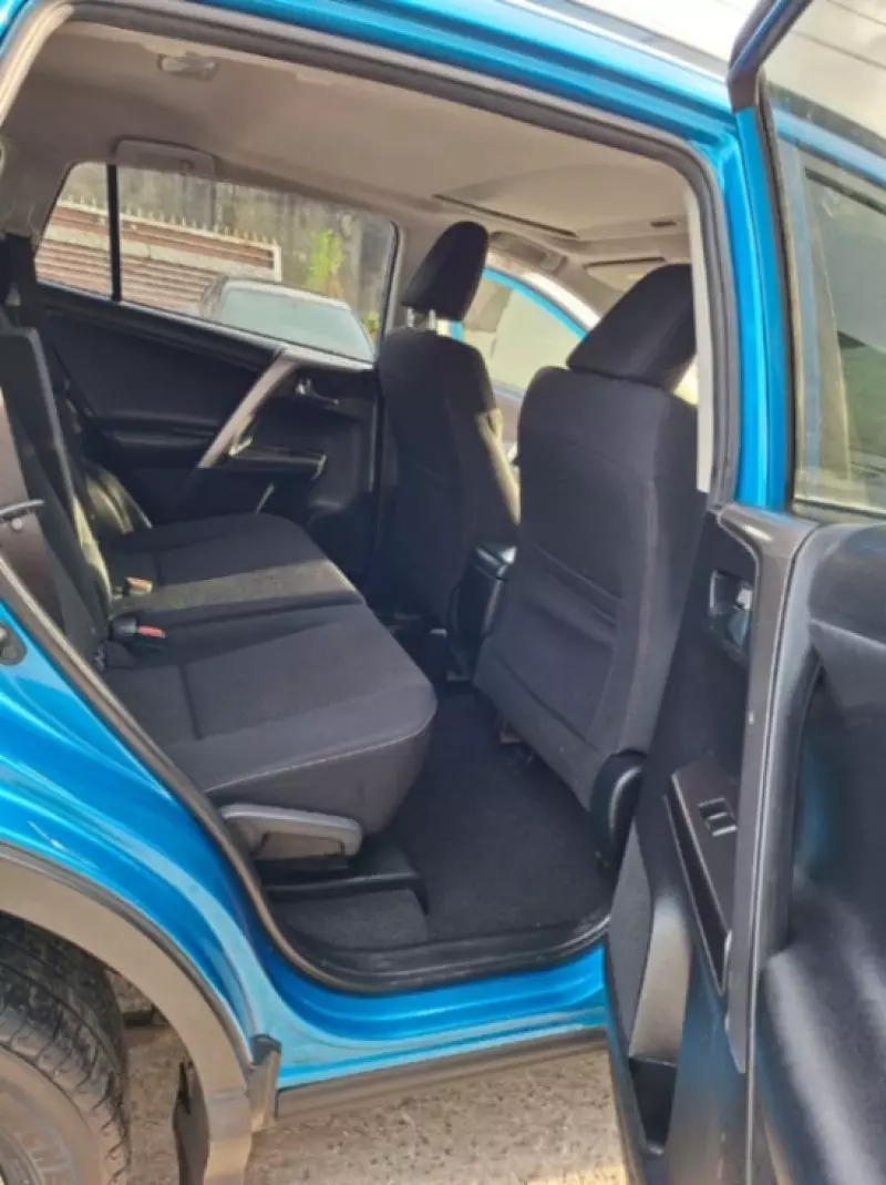 Toyota RAV4 - 2016