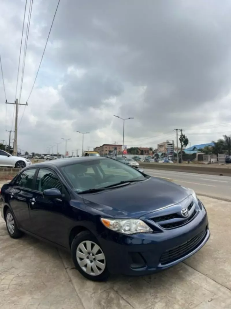 Toyota Corolla   - 2013