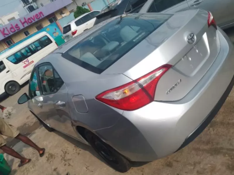 Toyota Corolla   - 2014