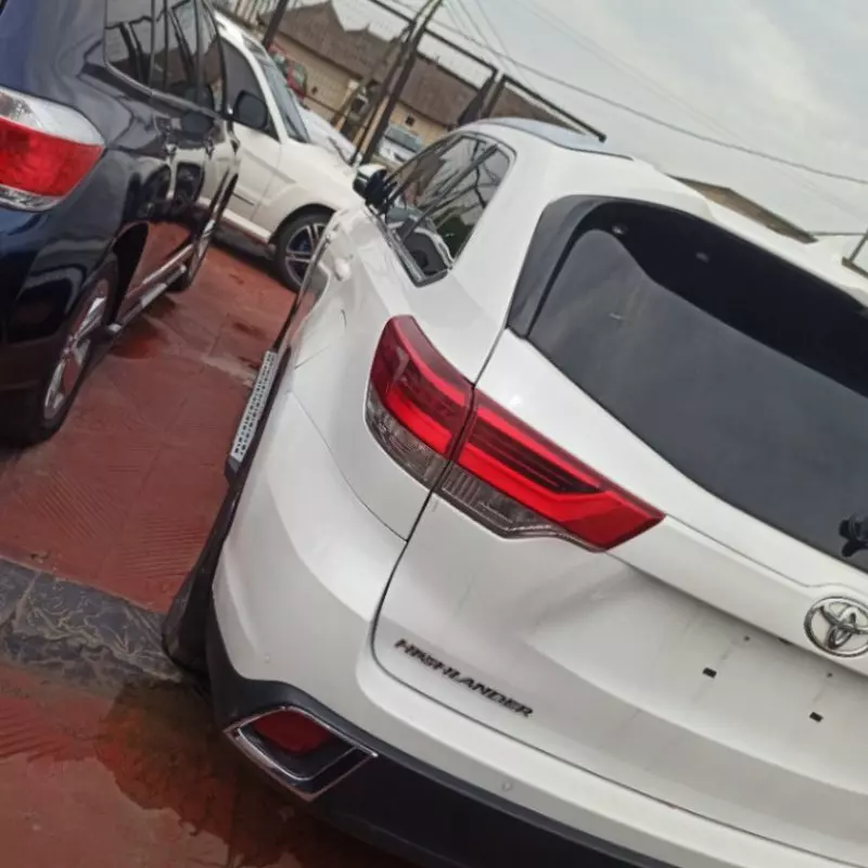 TOYOTA Highlander - 2018