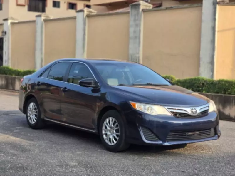 TOYOTA Camry   - 2014