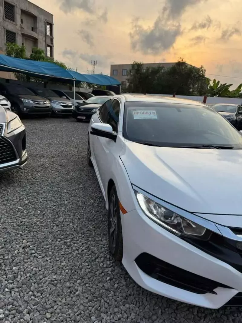Honda Civic   - 2017