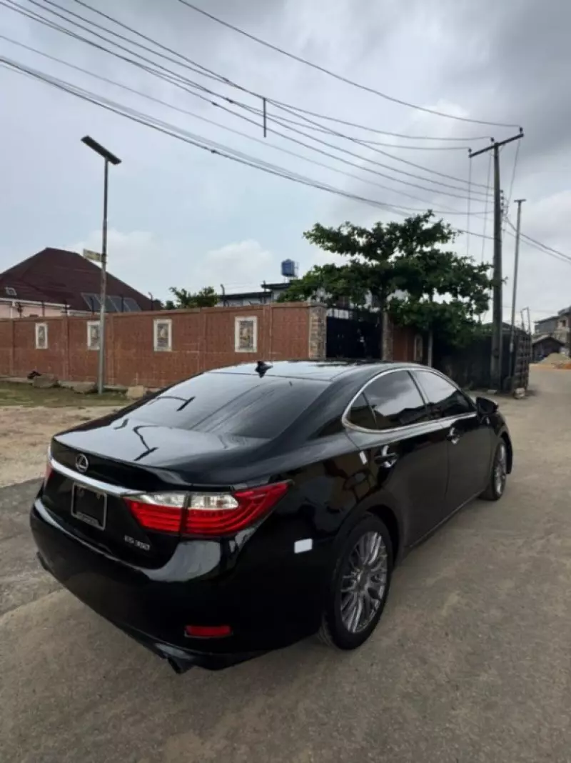 Lexus ES 350   - 2013