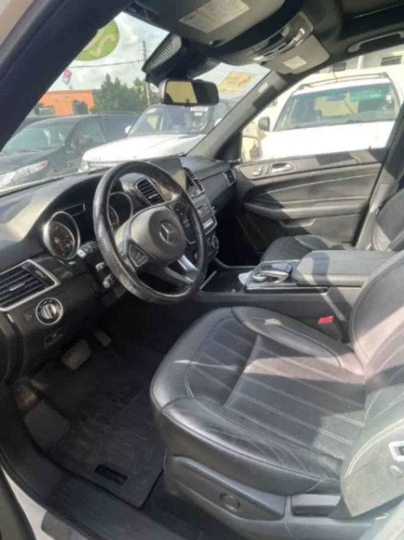 Mercedes-Benz GLE-Class   - 2016