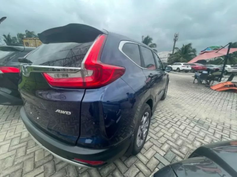 Honda CR-V   - 2017