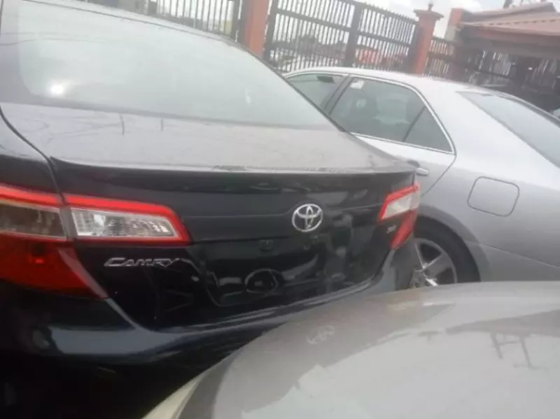 Toyota Camry - 2013