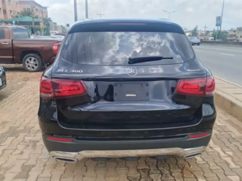 Mercedes-Benz GLC-Class   - 2022