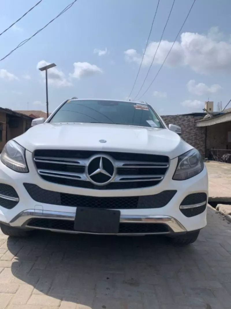 Mercedes-Benz GLE-Class   - 2016