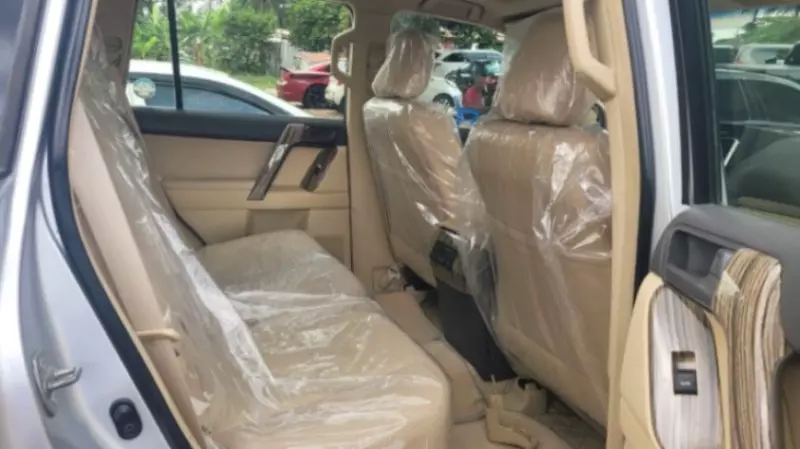 Toyota Land Cruiser Prado   - 2017