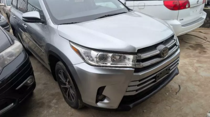TOYOTA Highlander - 2017