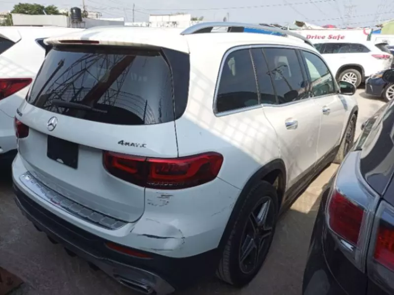 Mercedes-Benz GLB 250   - 2020