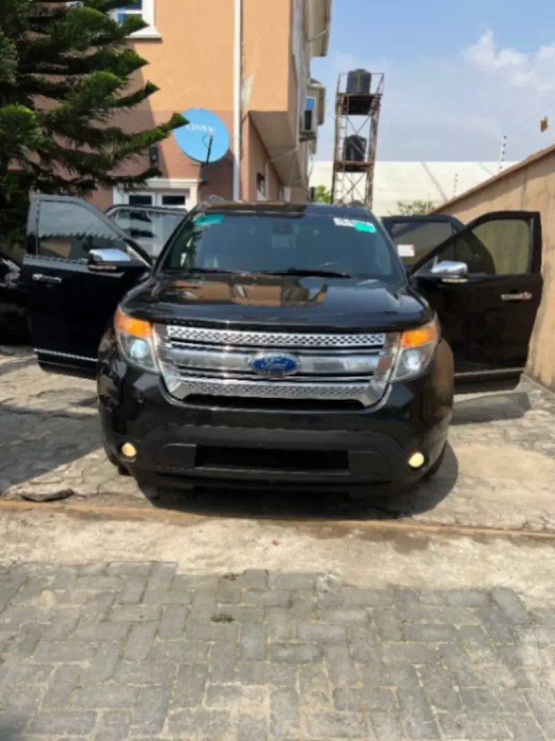 Ford Explorer   - 2014
