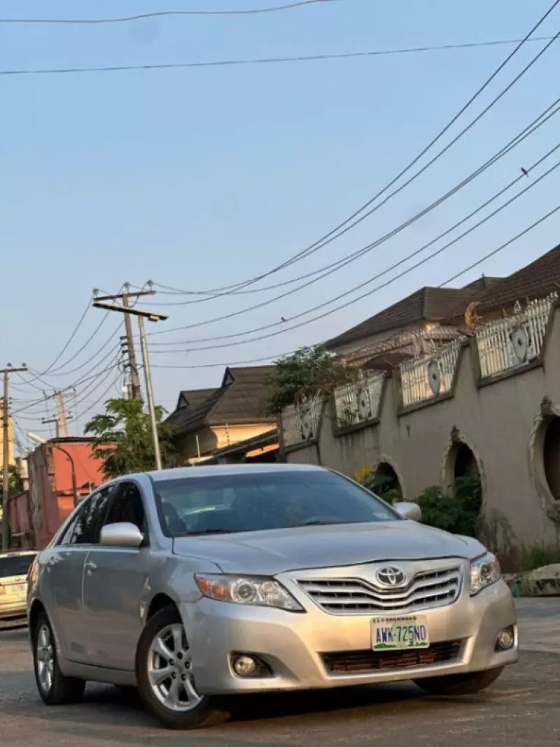 Toyota Camry   - 2008