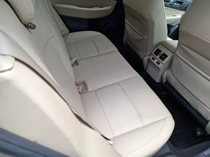 Subaru Outback   - 2016