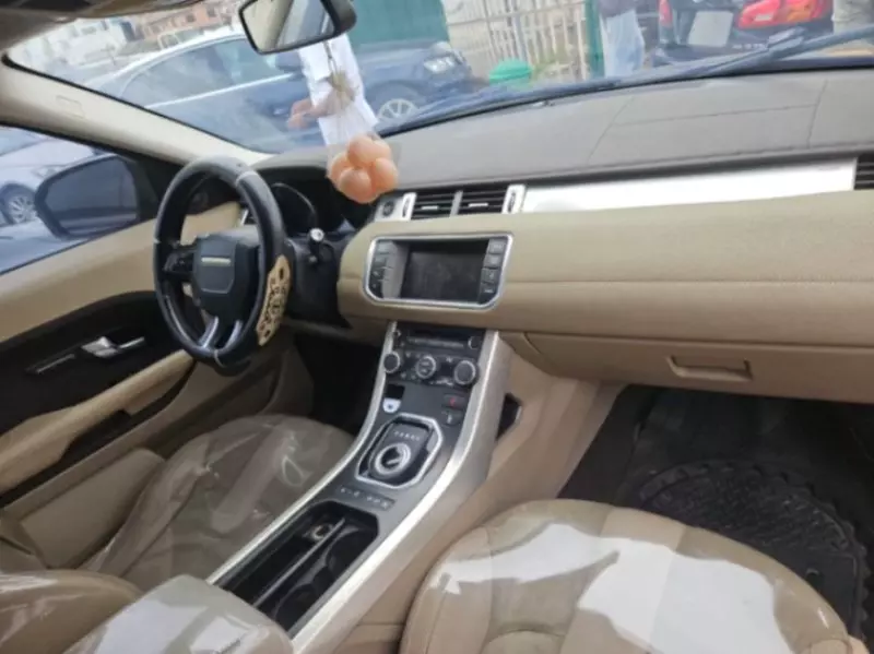 Land Rover Range Rover Evoque   - 2013