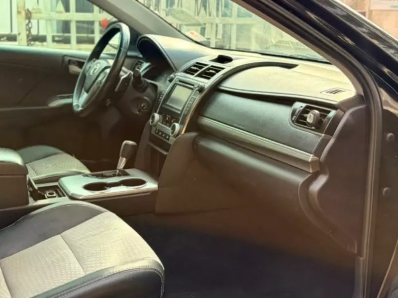 TOYOTA Camry   - 2013