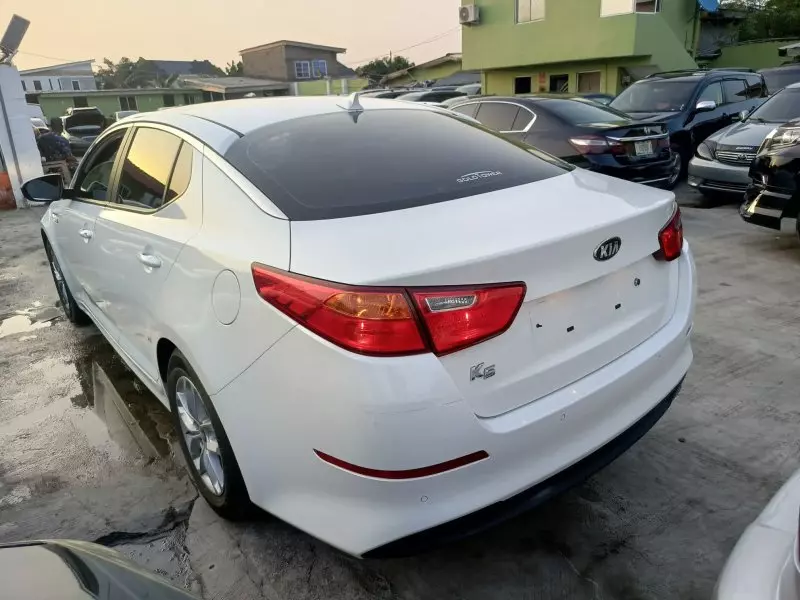 KIA K5   - 2015