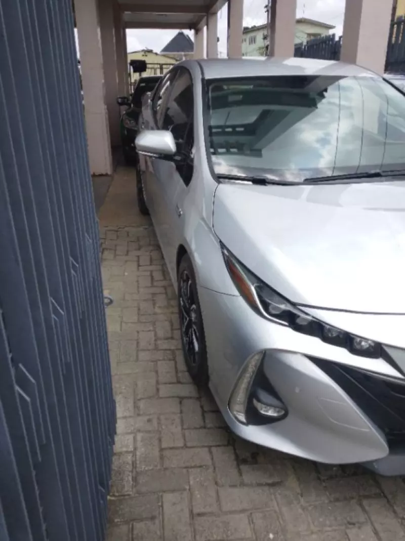 TOYOTA Prius Prime (PHEV)   - 2017