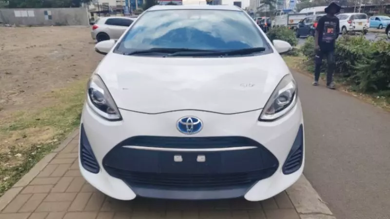 TOYOTA Aqua   - 2019