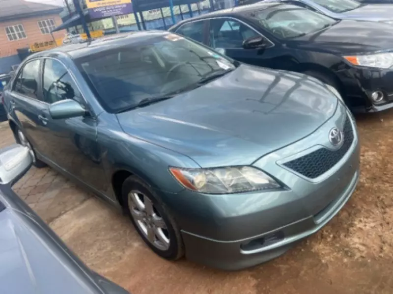 TOYOTA Camry - 2007