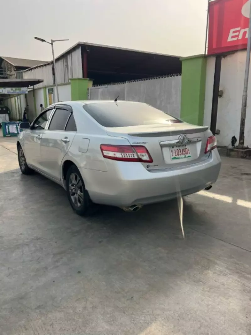 TOYOTA Camry   - 2009