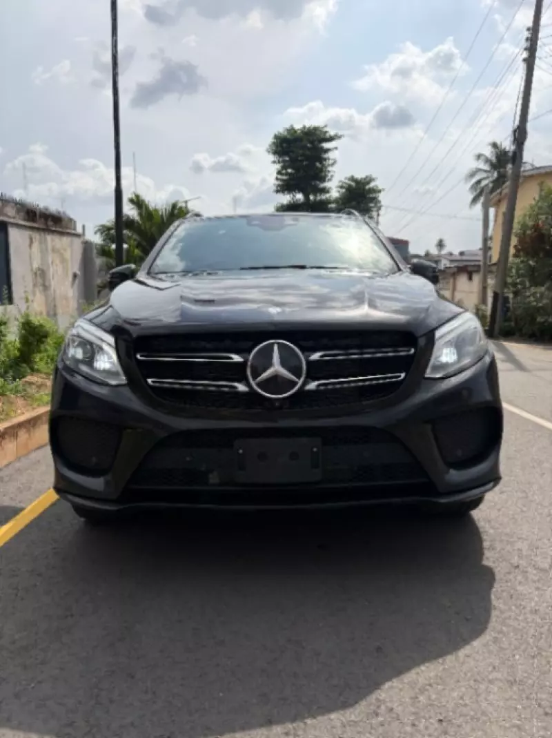 Mercedes-Benz GLE-Class   - 2016