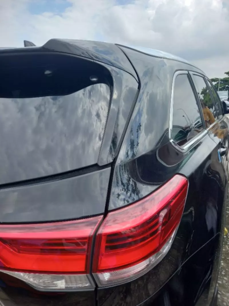 Toyota Highlander   - 2018