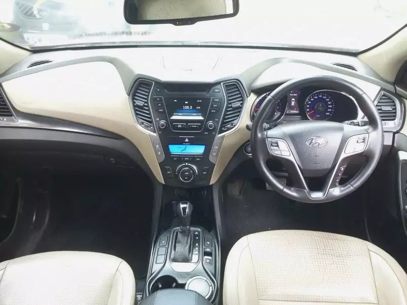 Hyundai Santa Fe   - 2014