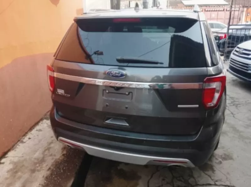 Ford Explorer LTD 3.5L   - 2016