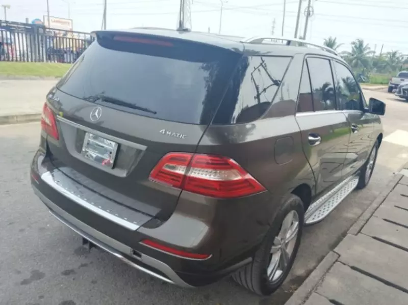 Mercedes-Benz ML 350   - 2012
