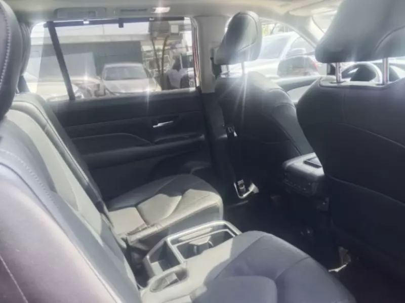TOYOTA Highlander   - 2025