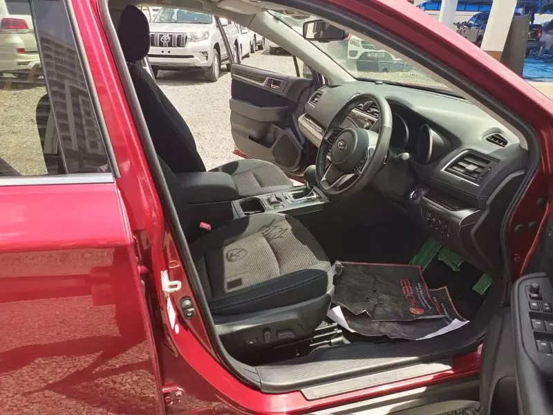 Subaru Outback   - 2018