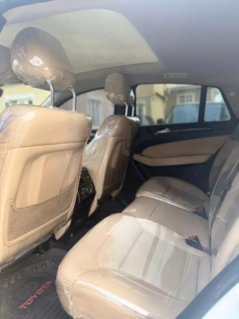 Mercedes-Benz GLE-Class   - 2016