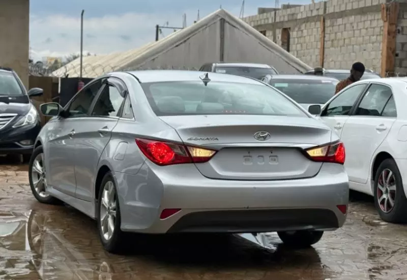 Hyundai Sonata - 2014