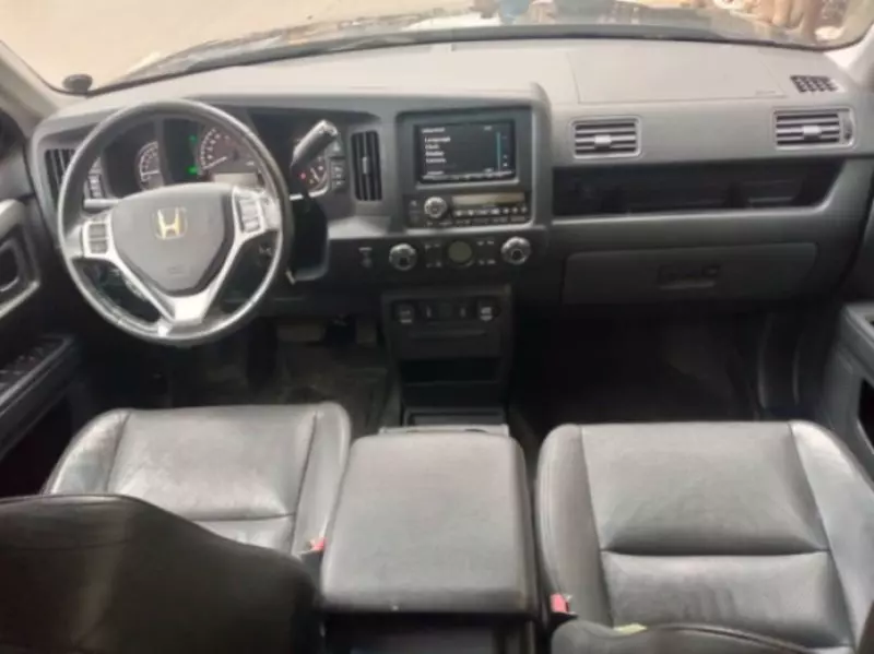 Honda Ridgeline   - 2010